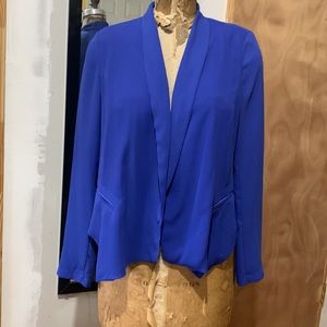 Nice blue blazer size medium, brand bar lll, almost new , in very good condition